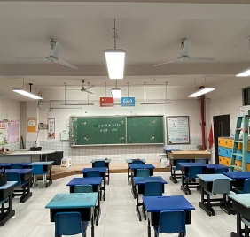 重庆名校联合外语小学LED教室灯改造