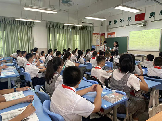 绥江县玉泉小学LED护眼灯改造